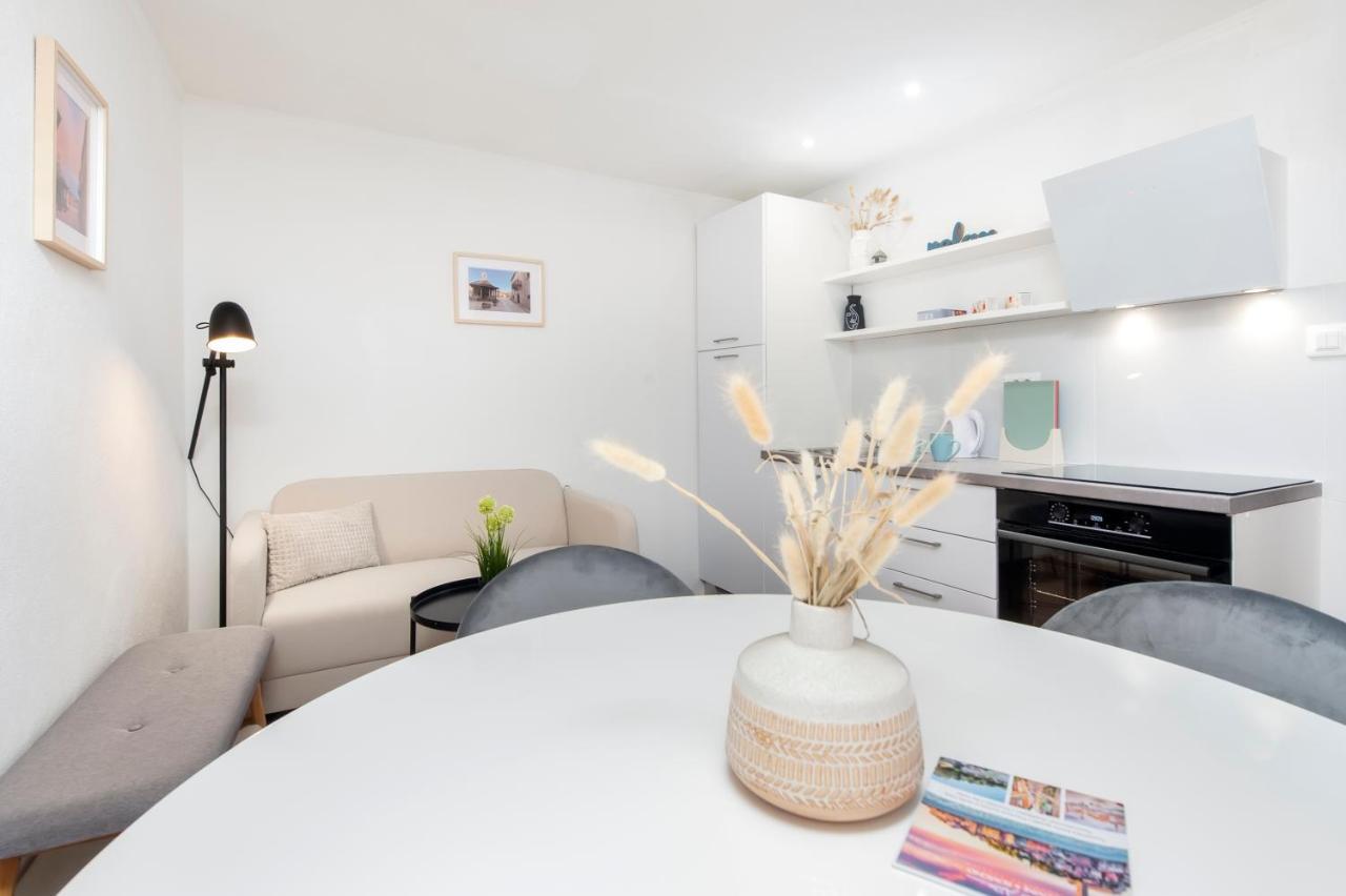 House Elisabeth - A Charming Old Town Property Rovinj Bagian luar foto